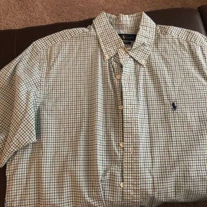 Short sleeve shirt